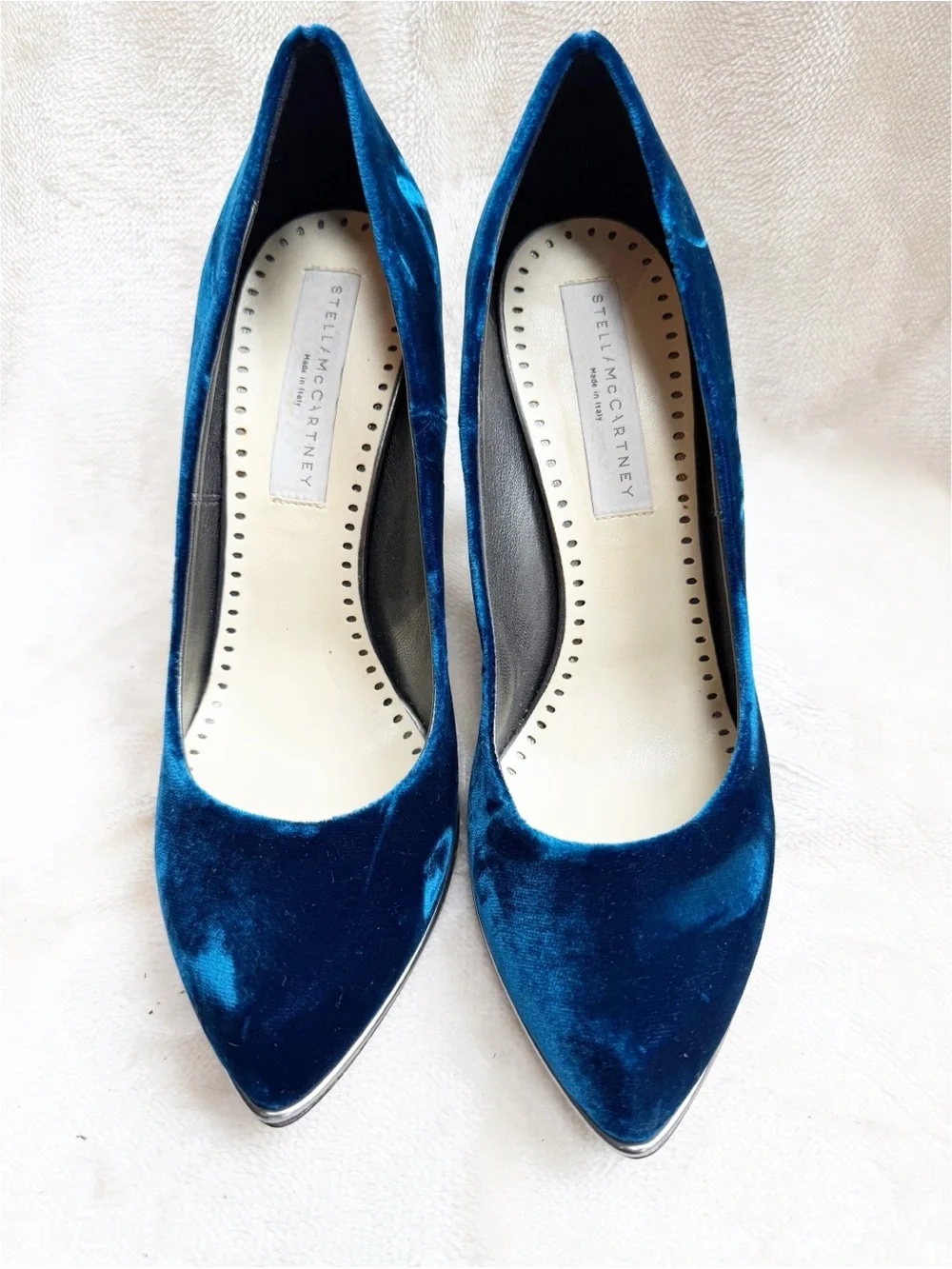NWOT Stella McCartney Velvet Pointed Toe Pumps in Deep Blue - Picture 2 of 5